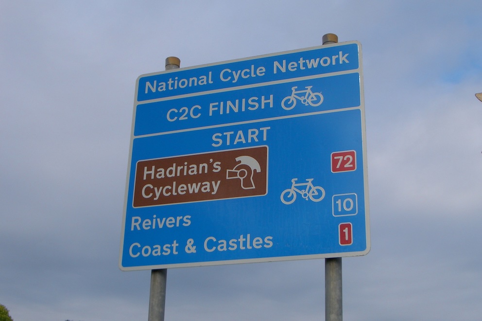 Blue sign marking end of C2C